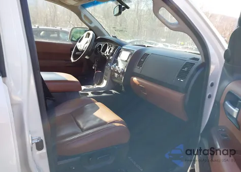 2014 Toyota Sequoia Platinum 5.7L V8 из США, поврежденный, VIN 5TDDW5G10ES106173